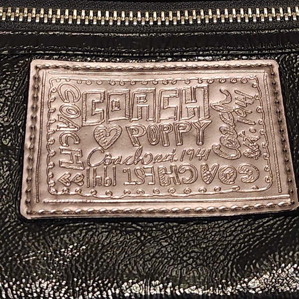 Coach "Poppy" Print Black Crinkly Patent Leather Zip Wallet/Wristlet Ret.$155 - Picture 2 of 9